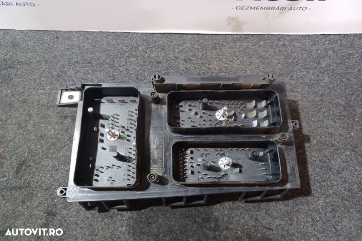 Panou sigurante si relee 13145042 Opel Astra H [facelift] [2005 - 201 - 3