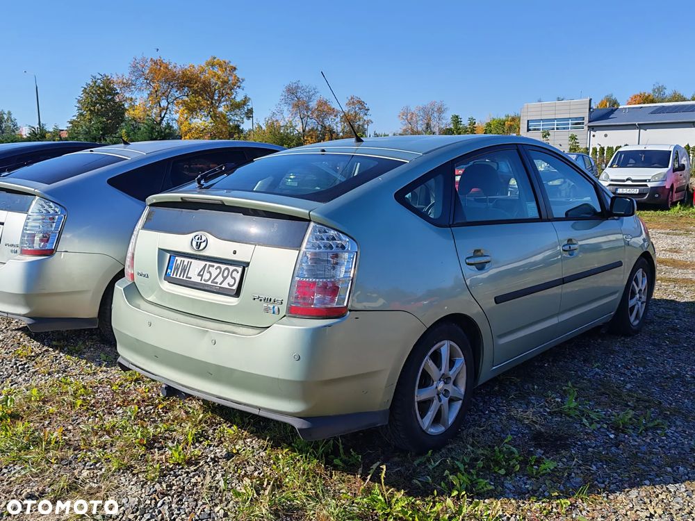 Toyota Prius 1.5 VVT-i Sol - 8