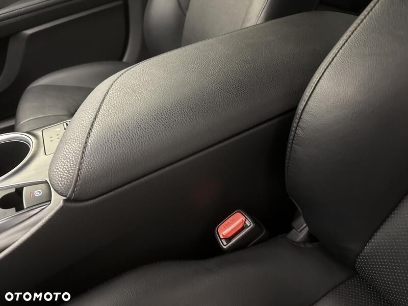 Toyota Camry 2.5 Hybrid Executive CVT - 20
