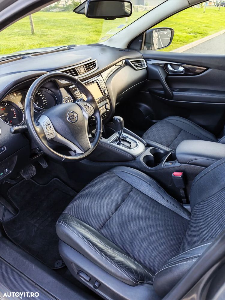 Nissan Qashqai 1.6 DCI Start/Stop X-TRONIC Tekna - 9