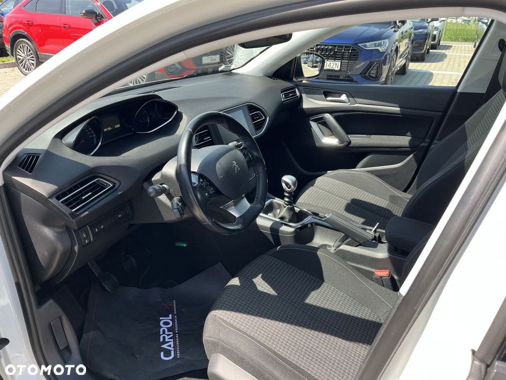 Peugeot 308 1.2 PureTech Style S&S - 10