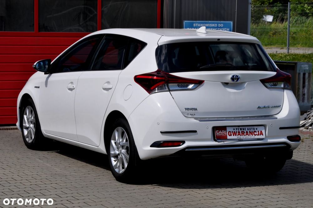 Toyota Auris - 11