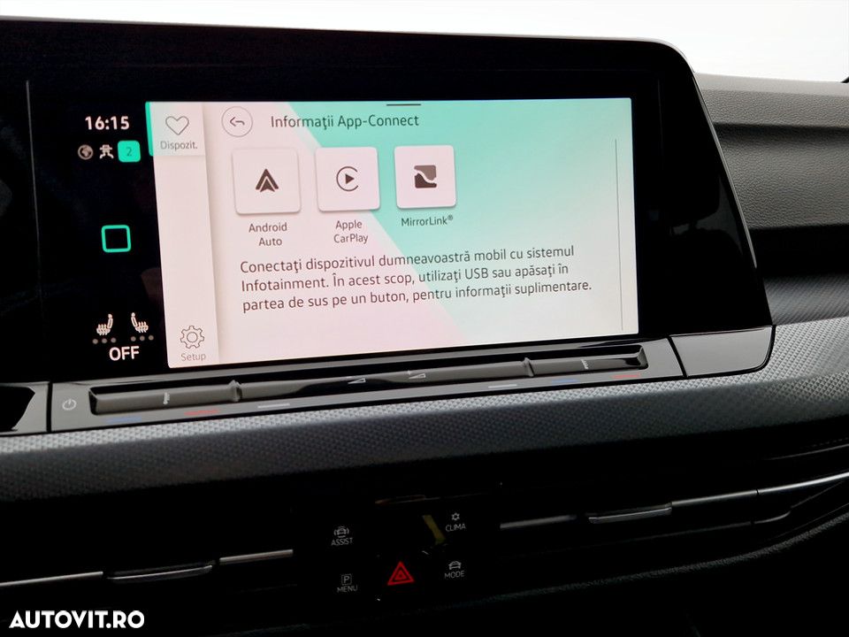 Volkswagen Golf 1.5 eTSI ACT DSG MHEV Life - 17