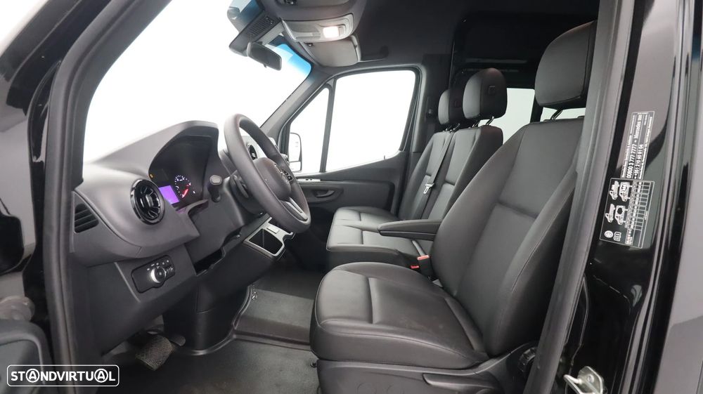 Mercedes-Benz Sprinter - 14