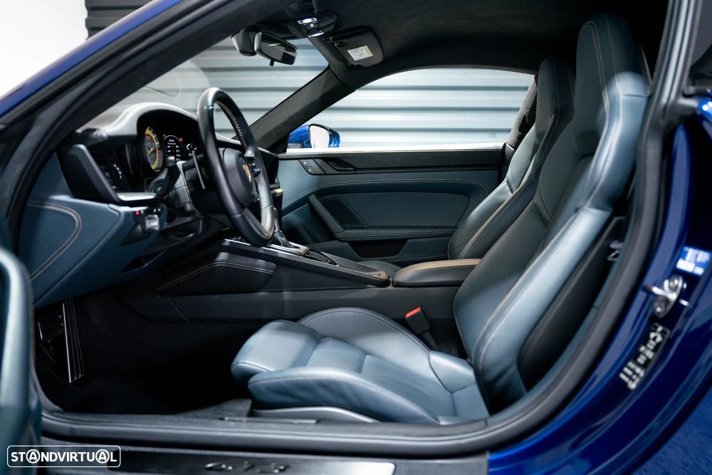 Porsche 911 (992) GT3 Touring Package PDK - 15