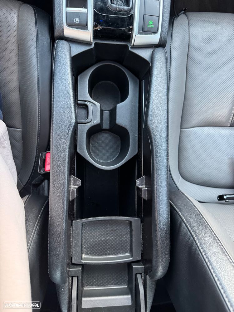 Honda Civic 1.5 i-VTEC Turbo CVT Executive - 26
