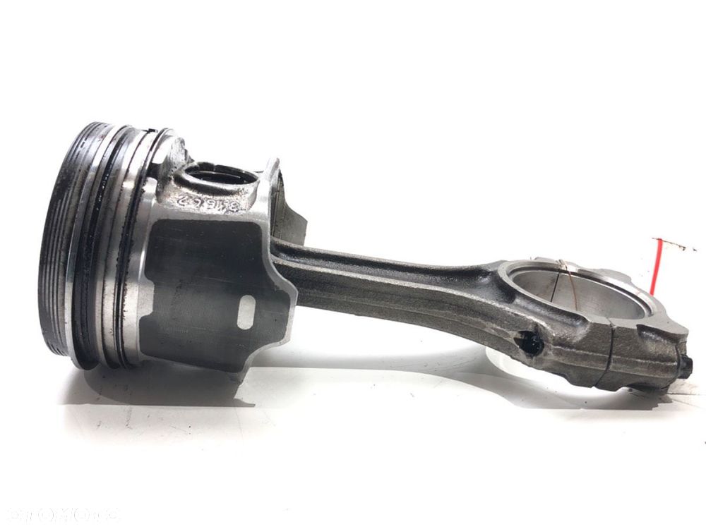 TŁOK Z KORBOWODEM  MICROCAR M8 M8 LDW442 31642 - 2