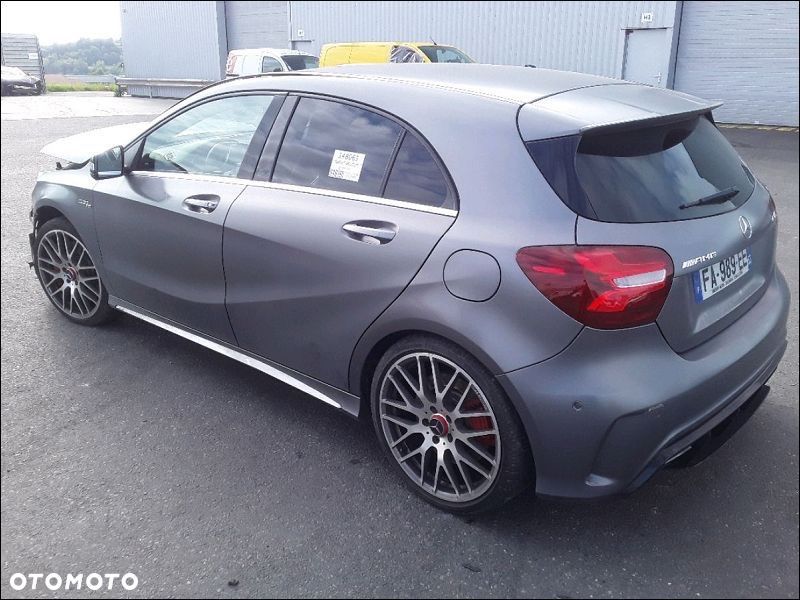 Mercedes-Benz Klasa A AMG 45 4Matic AMG Speedshift 7G-DCT PETRONAS 2015 World Champion Edition - 2