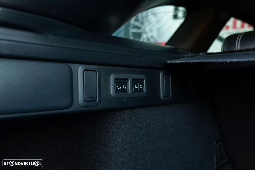 Land Rover Range Rover Velar 3.0 D300 AWD R-Dynamic - 28