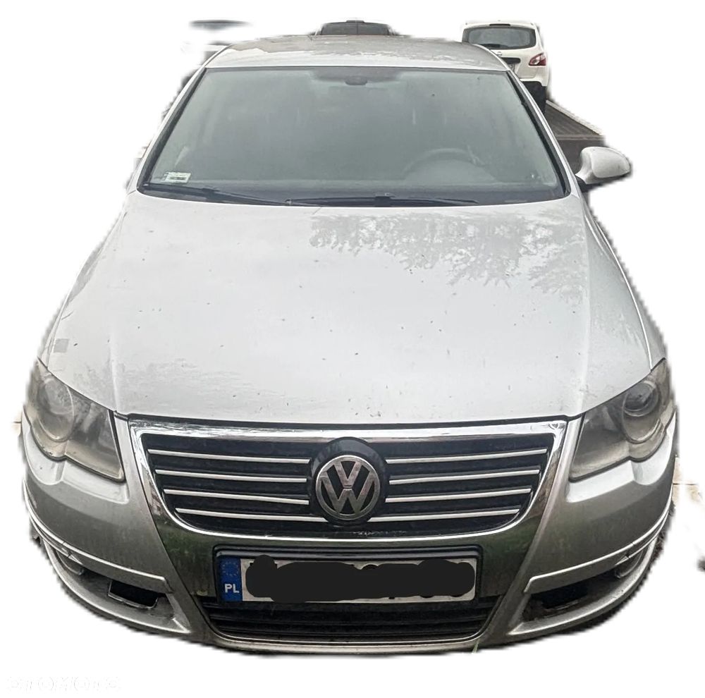 Volkswagen Passat - 1