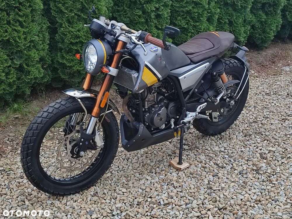 Mondial HPS 125 - 6