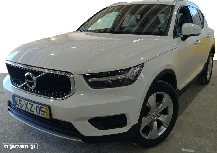 Volvo XC 40 2.0 D3 Momentum Geartronic - 2