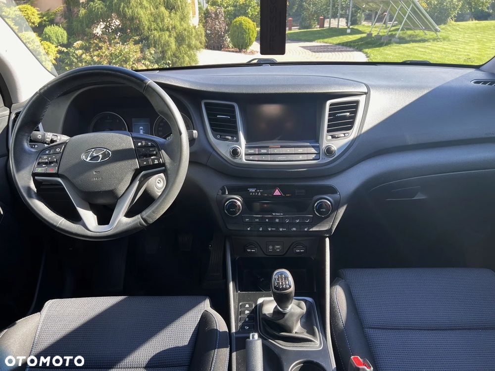 Hyundai Tucson blue 1.7 CRDi 2WD Style - 19