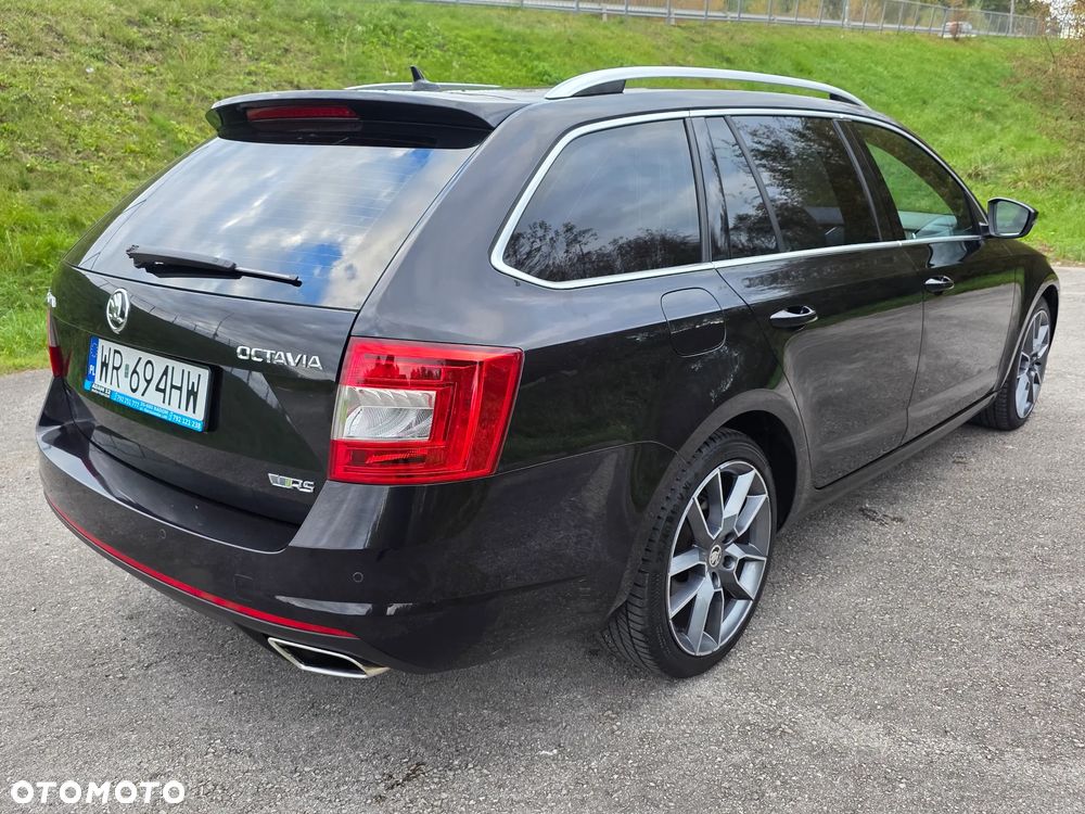 Skoda Octavia 2.0 TSI RS DSG - 26