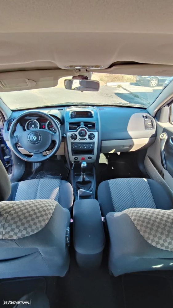 Renault Mégane Break 1.4 Confort - 12