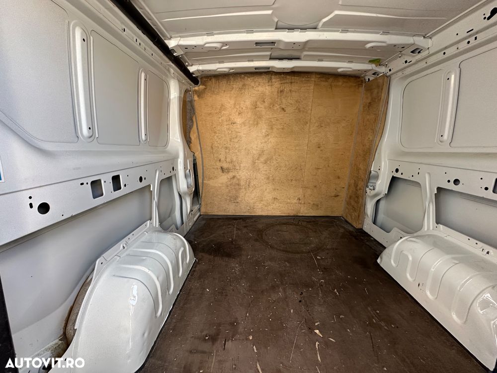Renault Trafic Mixt - 9