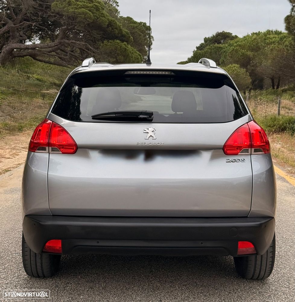Peugeot 2008 1.2 PureTech Style - 7