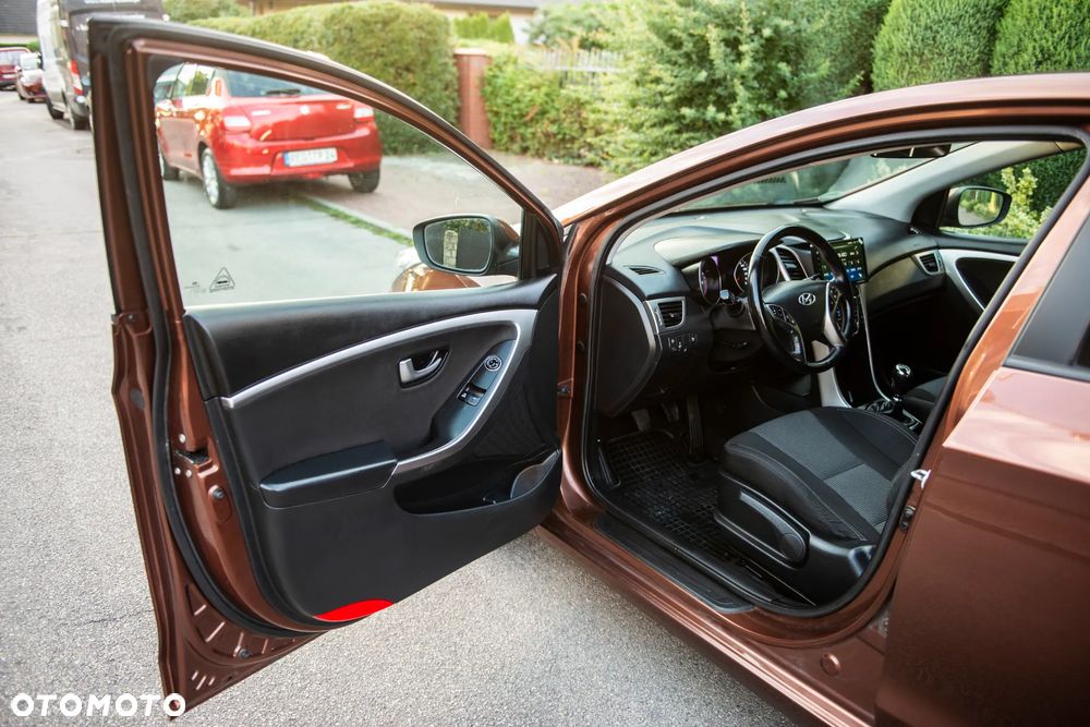 Hyundai i30 1.4 Comfort - 17