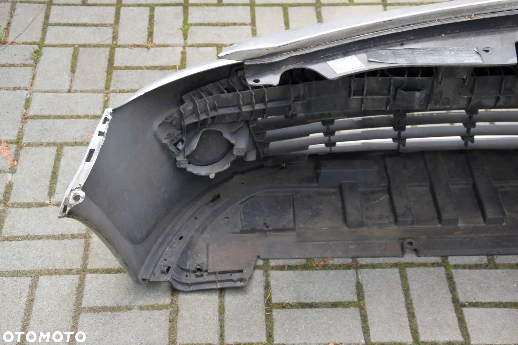 Renault Clio III 3 Zderzak przód przedni srebrny TED69 185 kompletny - 8