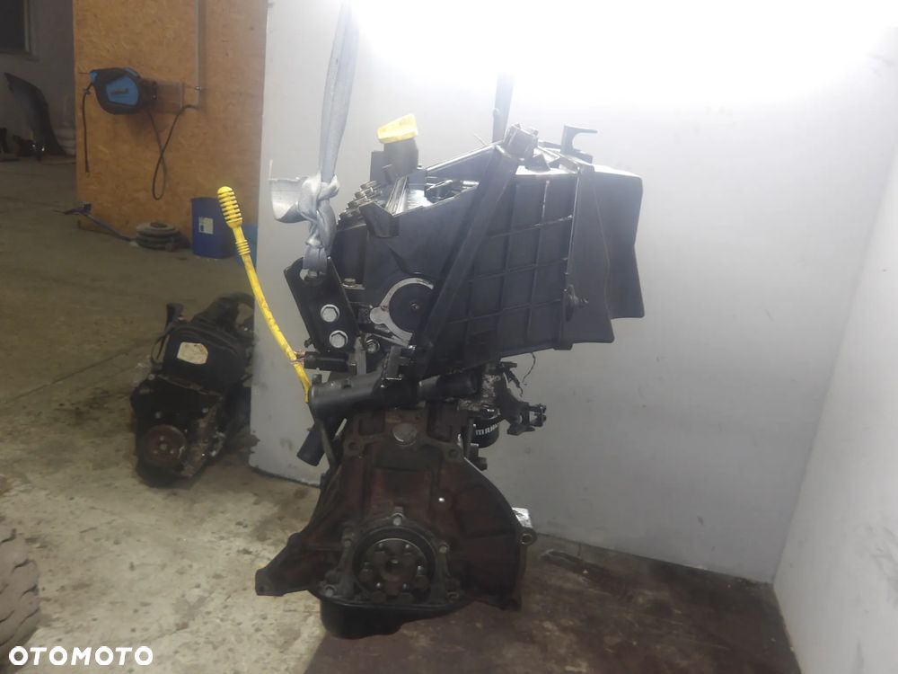 RENAULT TWINGO I LIFT 1.2B SILNIK SŁUPEK D4FA702 - 3