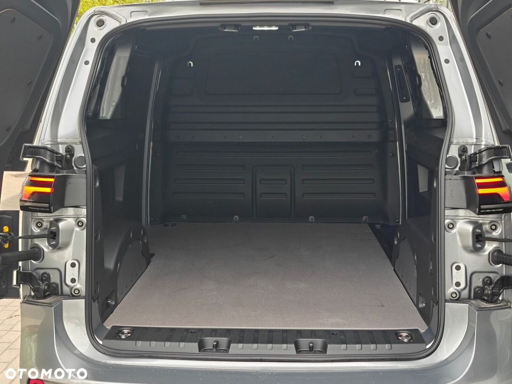Volkswagen ID. Buzz Cargo 4MOTION - 15