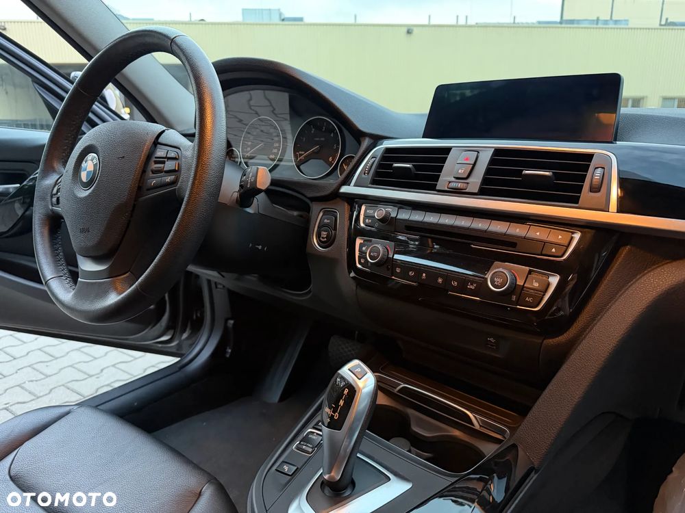 BMW Seria 3 320d Advantage - 27