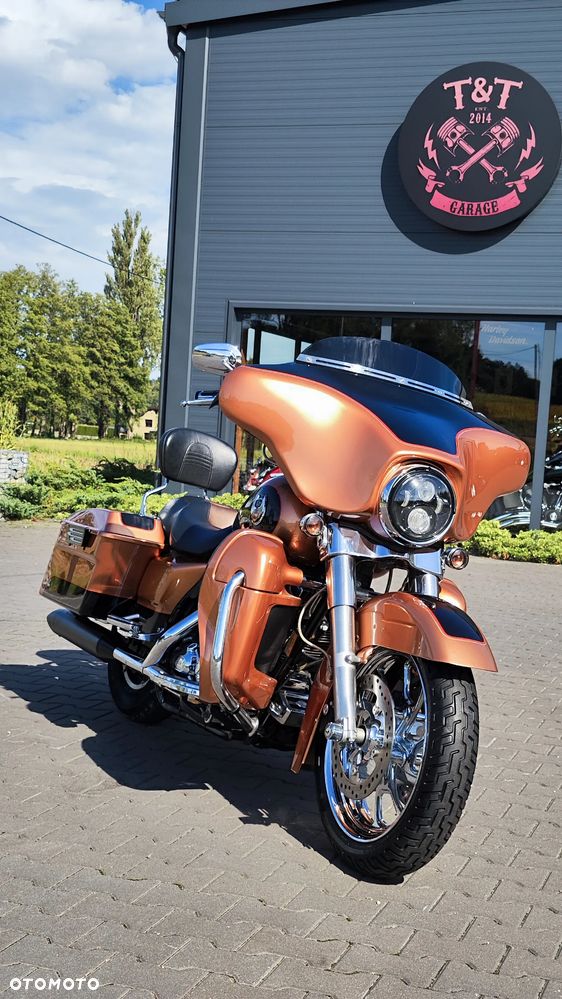 Harley-Davidson Touring Street Glide - 10