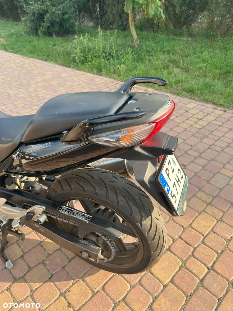 Honda CBF - 12