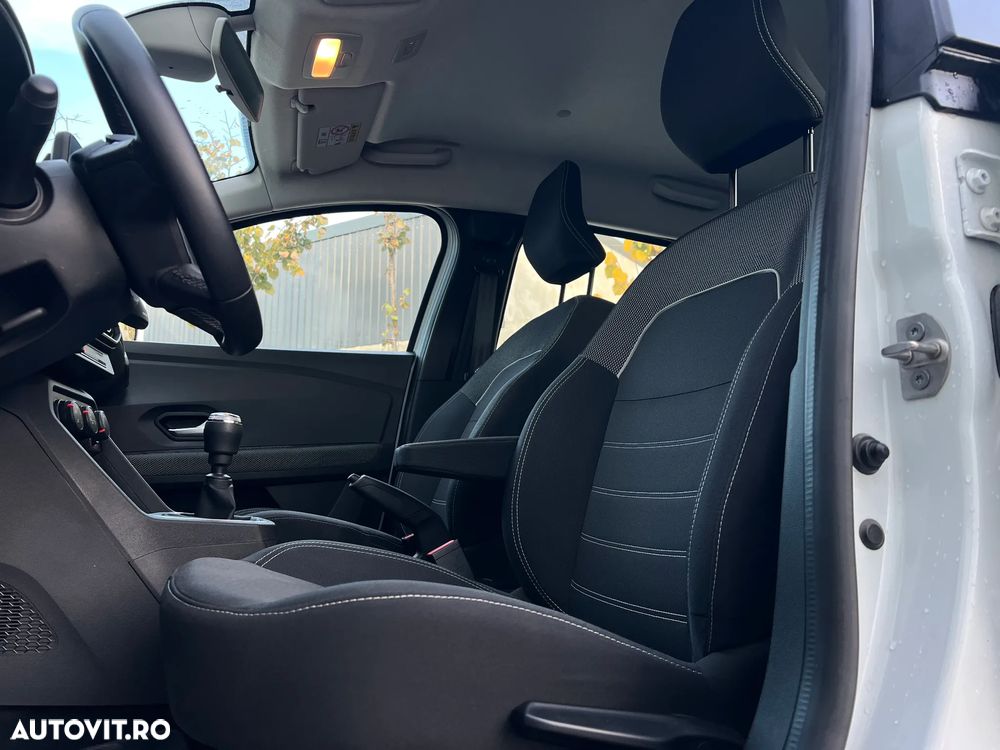 Dacia Sandero - 5
