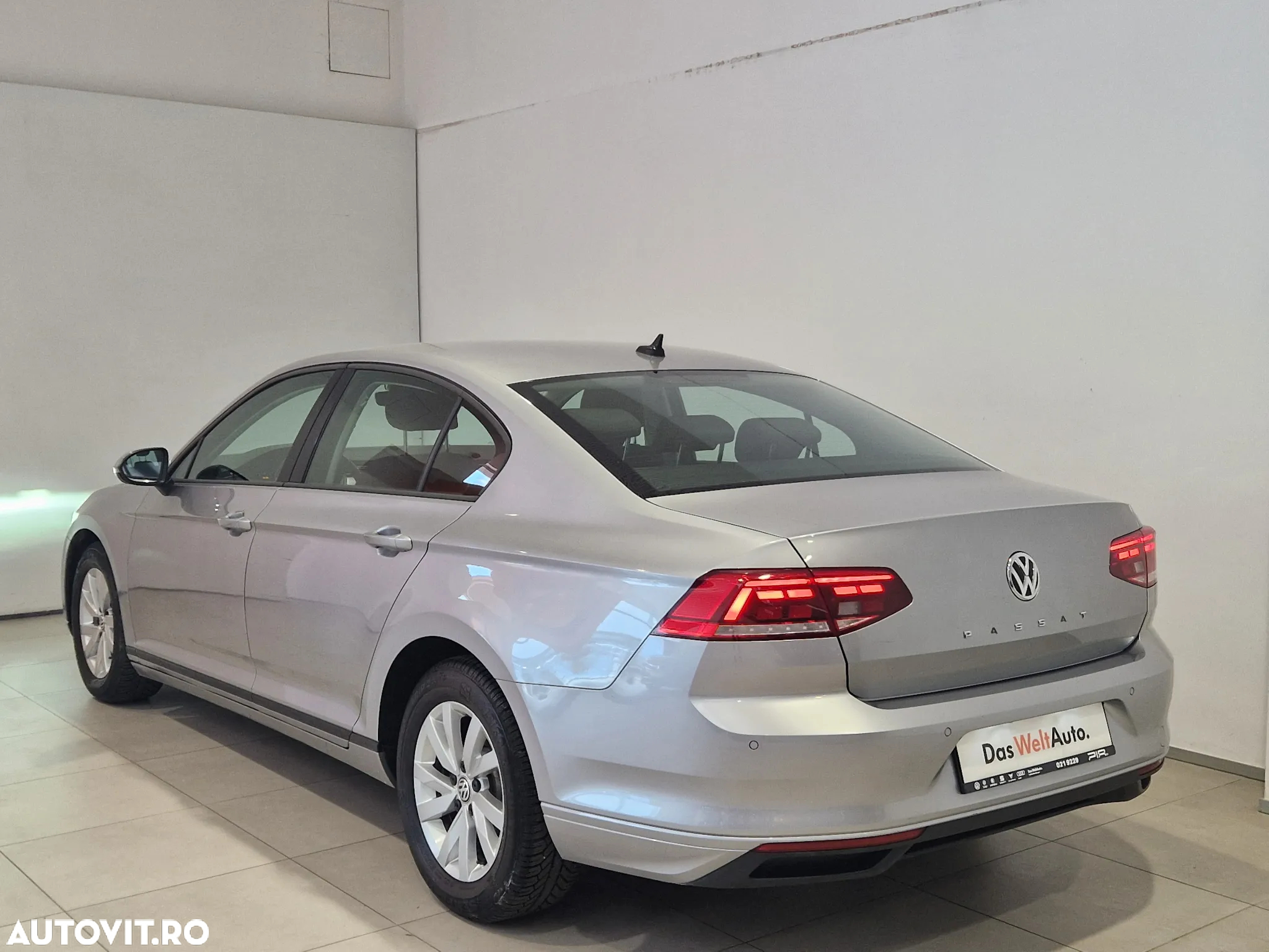 Volkswagen Passat 1.5 TSI ACT DSG Advance - 3