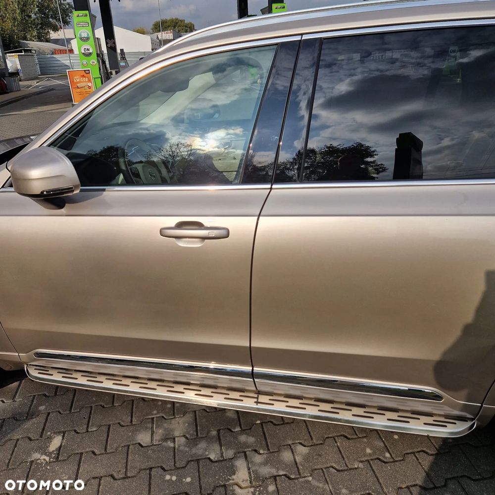 Volvo XC 90 - 25