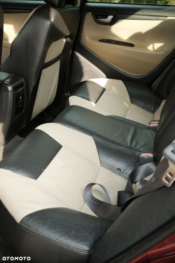 Volvo S60 2.4 - 11