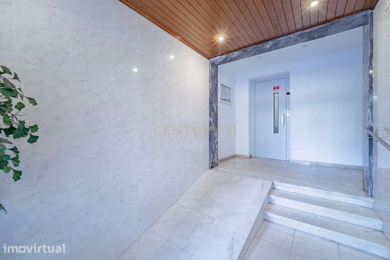 Apartamento Renovado em Charneca de Caparica, Almada - Grande imagem: 2/44