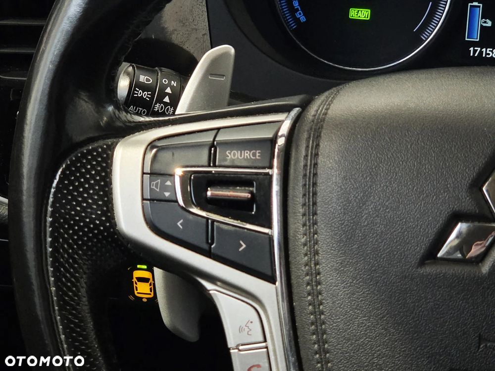 Mitsubishi Outlander PHEV Instyle NAVI - 18