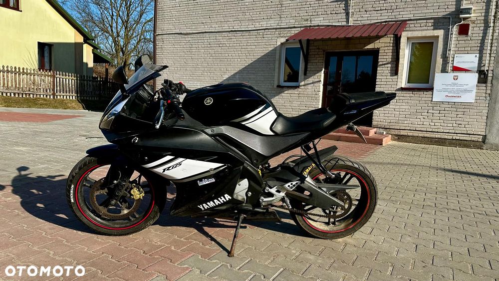 Yamaha YZF - 8