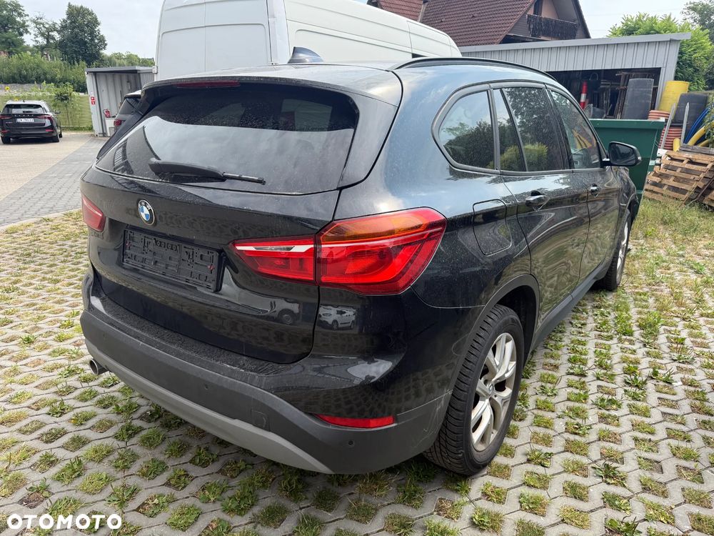 BMW X1 sDrive18i GPF Advantage - 2