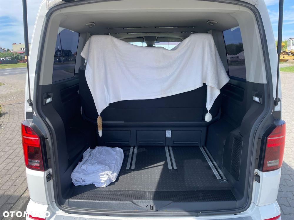 Volkswagen Multivan - 9