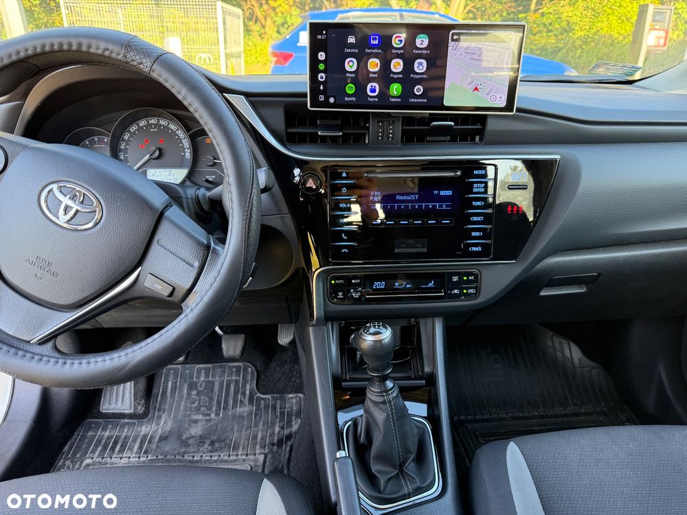 Toyota Auris - 15
