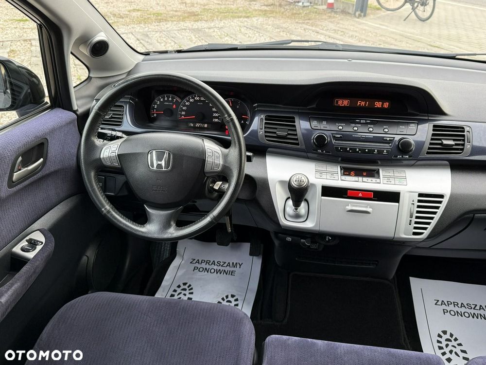 Honda FR-V - 23