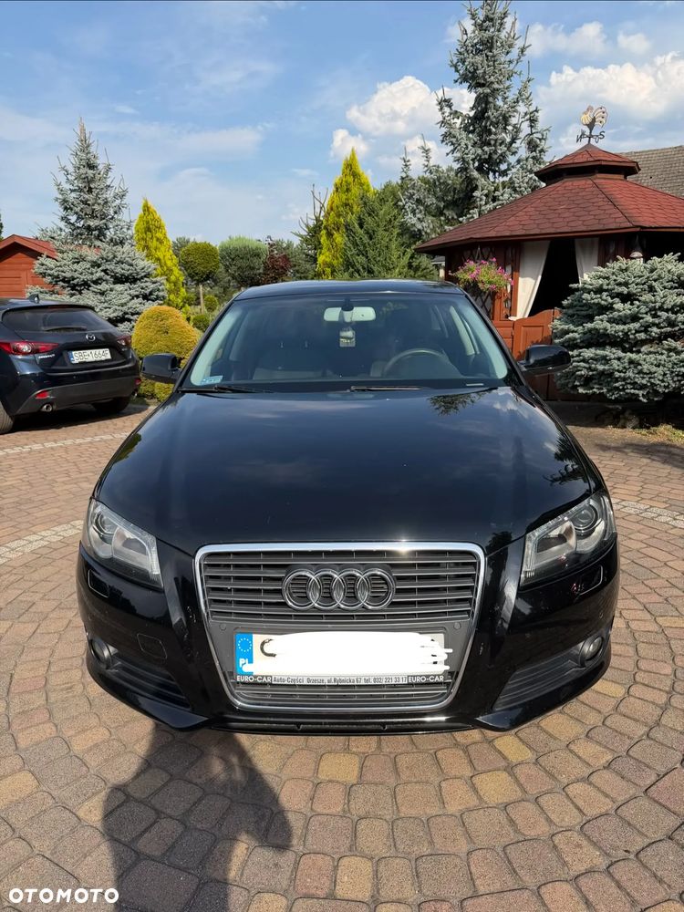 Audi A3 Sportback 2.0 TDI DPF Ambiente S tronic - 1