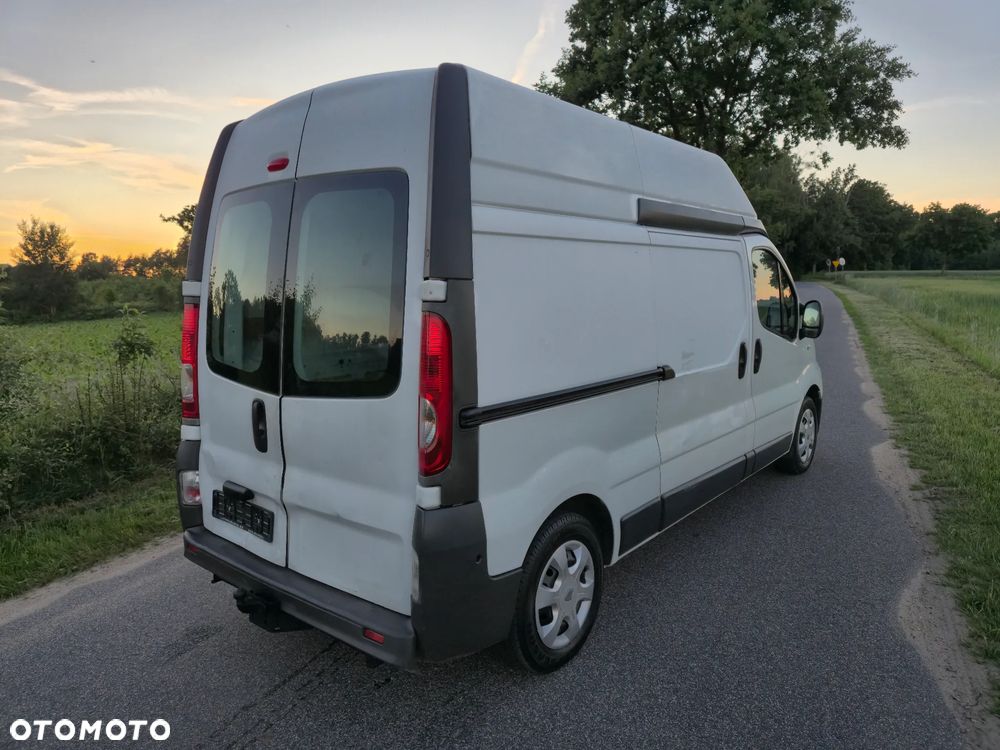 Renault Trafic - 19