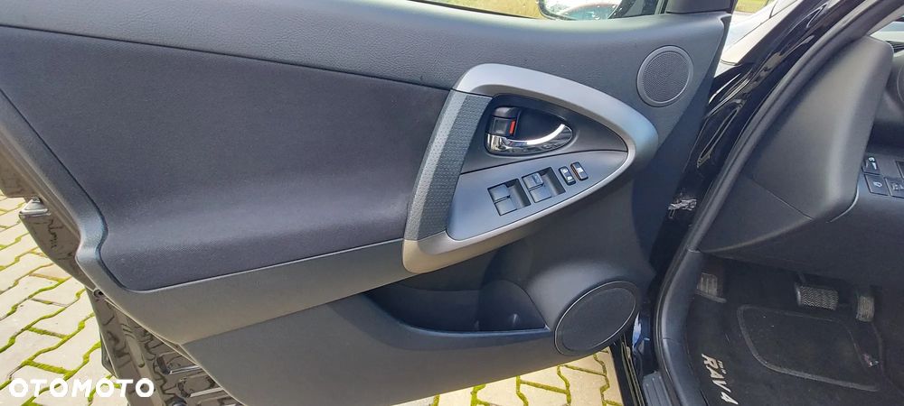 Toyota RAV4 2.0 VVT-i Prestige NAVI MS - 10