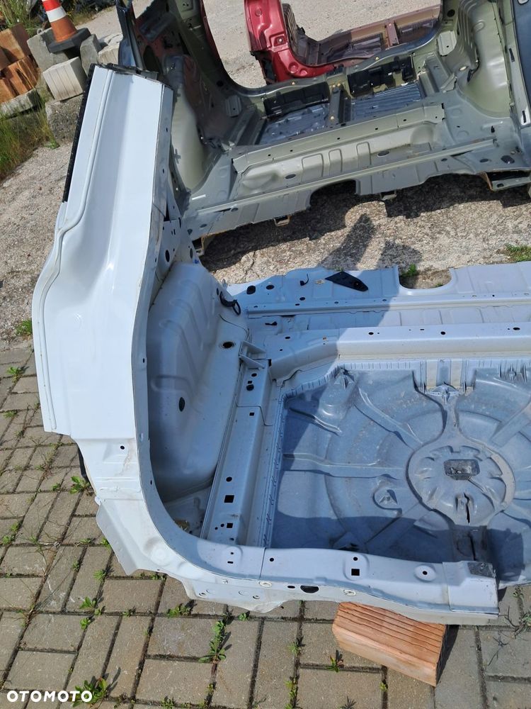 citroen c4 picasso ii tył ćwiartka błotnik lewy tył podłużnica pas tylny - 3