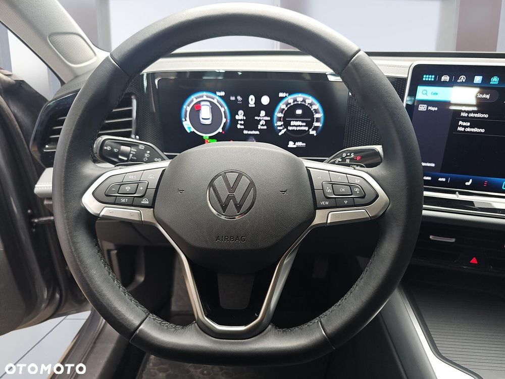 Volkswagen Passat - 13