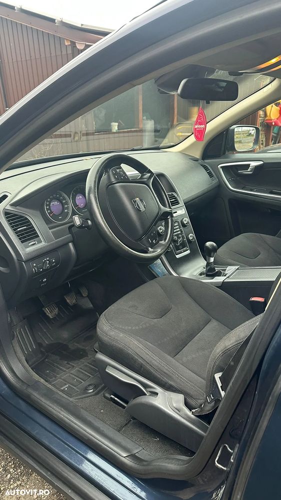 Volvo XC 60 D3 Momentum - 7