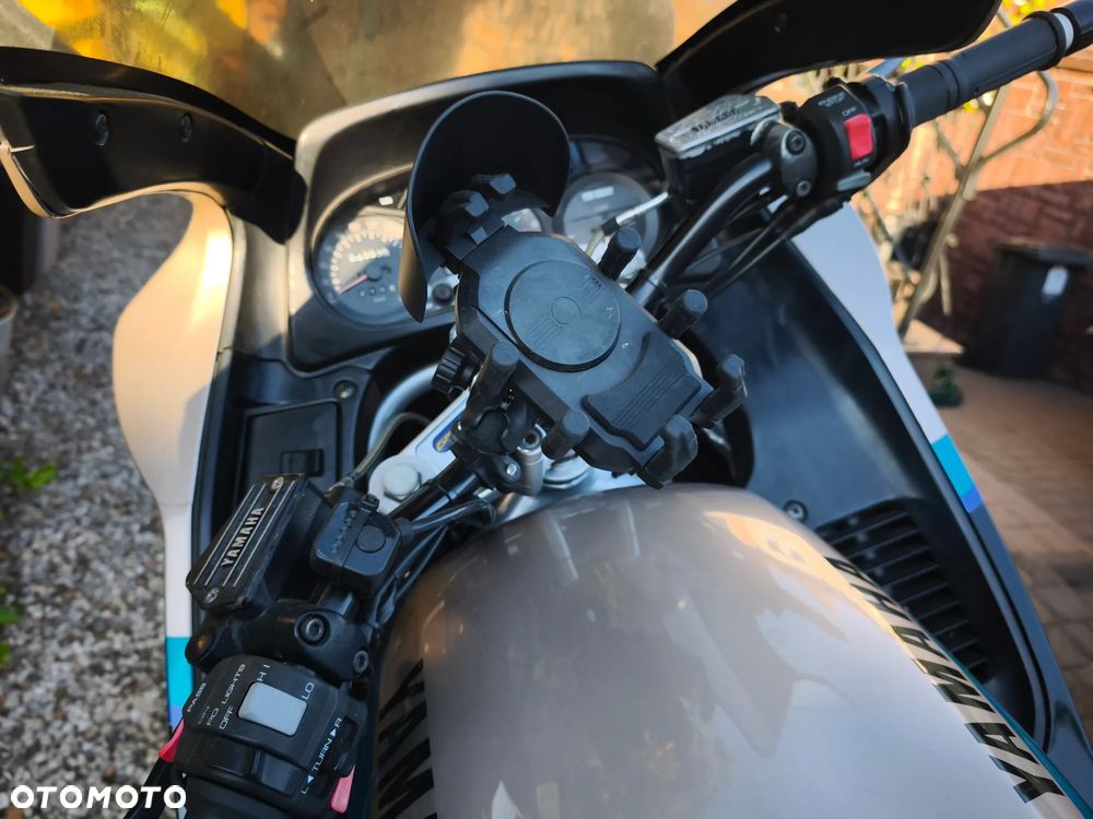 Yamaha FJ - 15