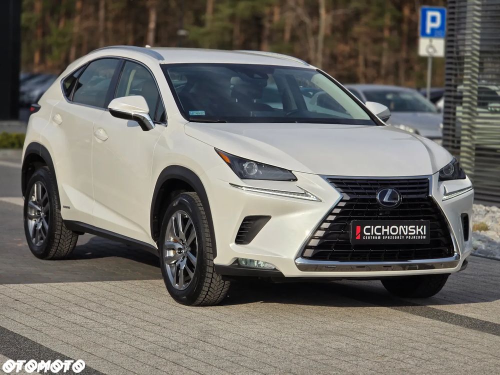 Lexus NX 300h Elegance AWD - 36