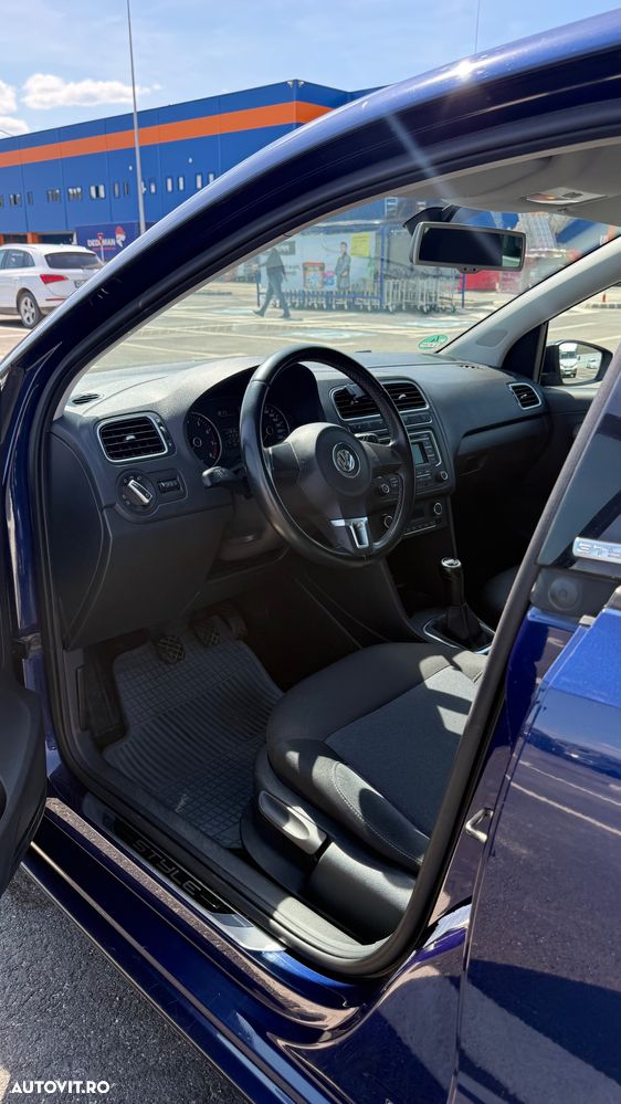 Volkswagen Polo ver-1-2-tsi-blue-motion-technology-style - 9