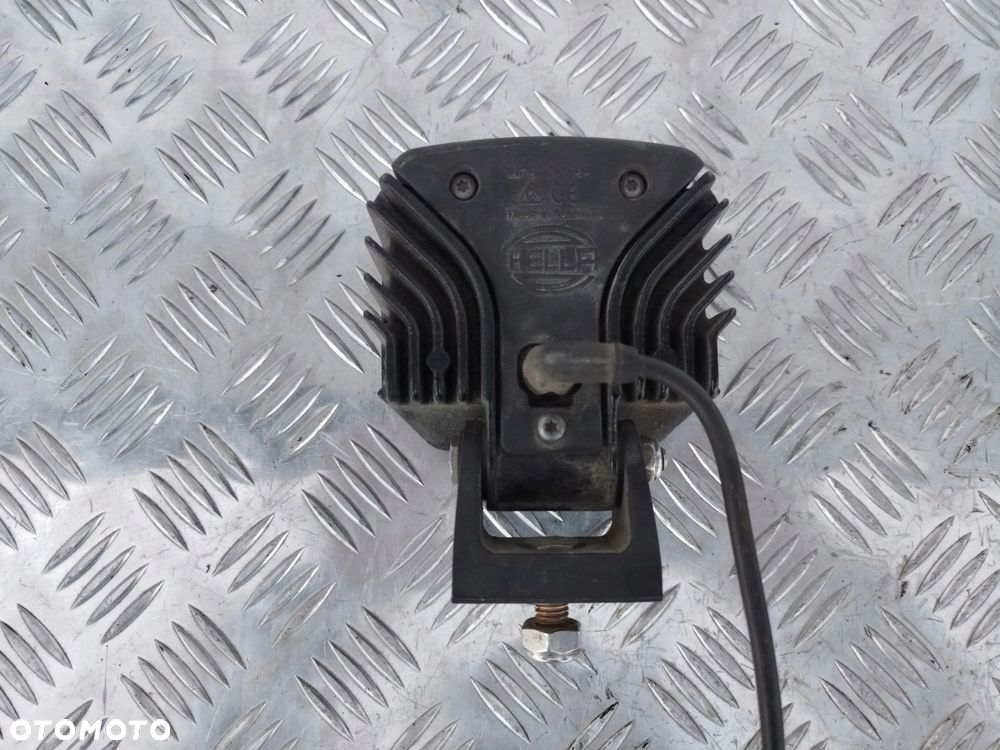HALOGEN ROBOCZY HELLA DAF - 4