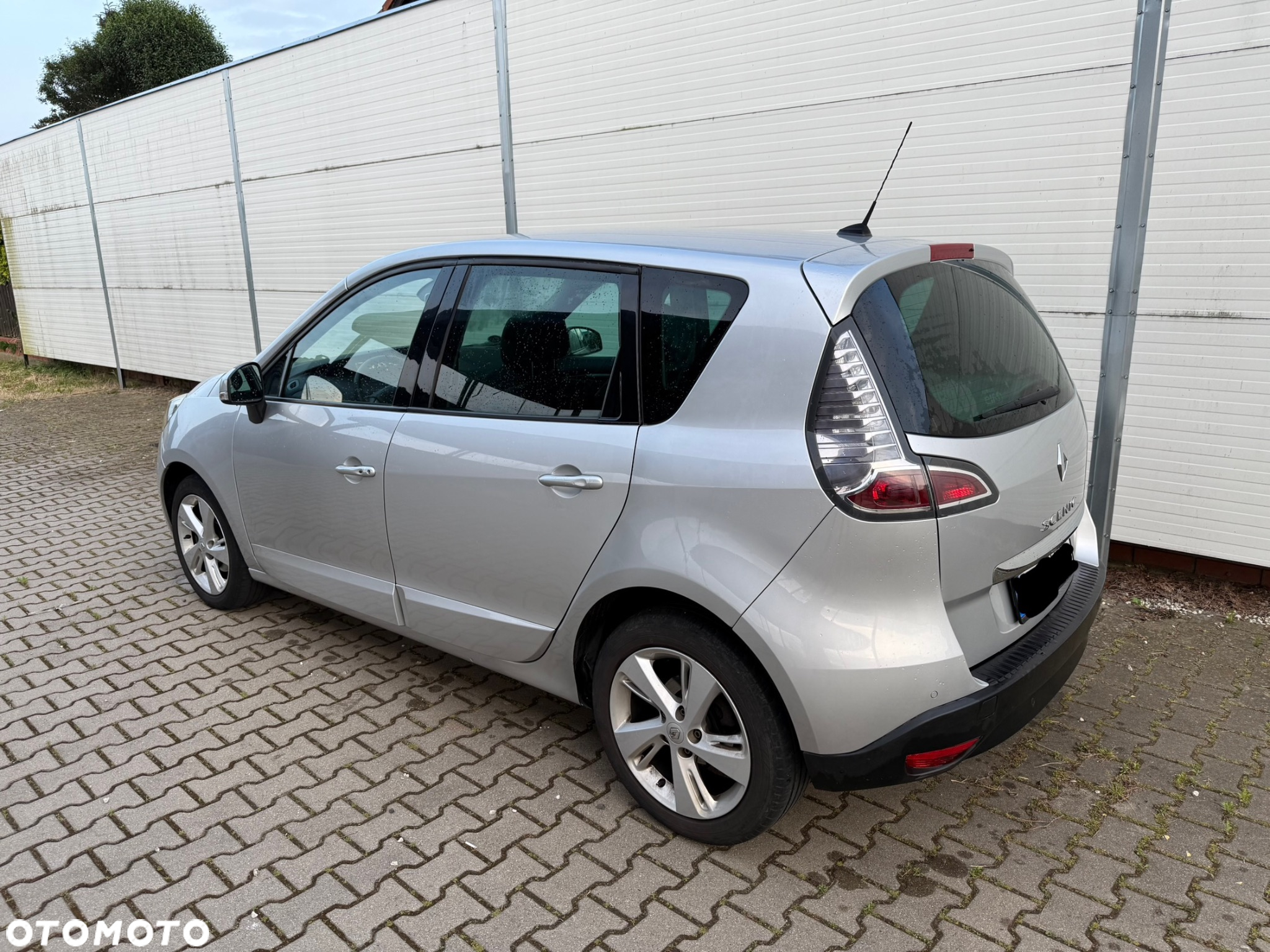 Renault Scenic 1.6 16V 110 Dynamique - 3